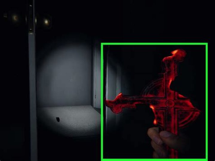How To Use A Crucifix In Phasmophobia & How Does It Work?